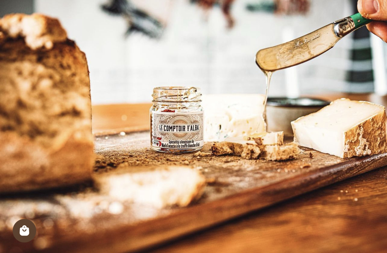 miel d'acacia truffé avec fromage 